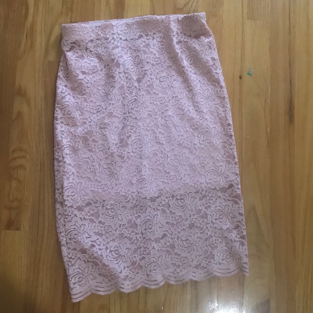 Forever 21 laced pencil pink skirt